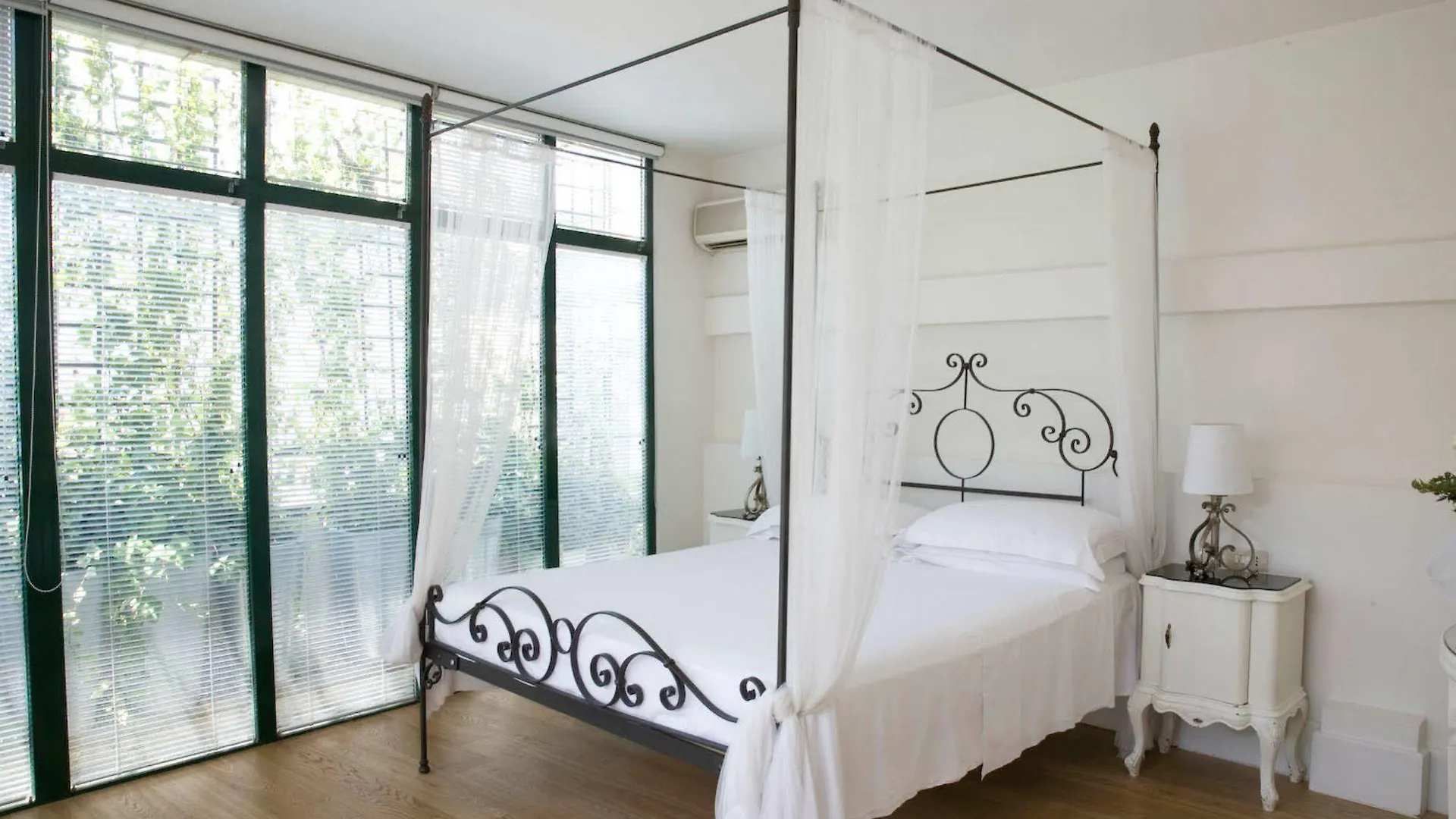 Antica Locanda Dei Mercanti Milan Hotel