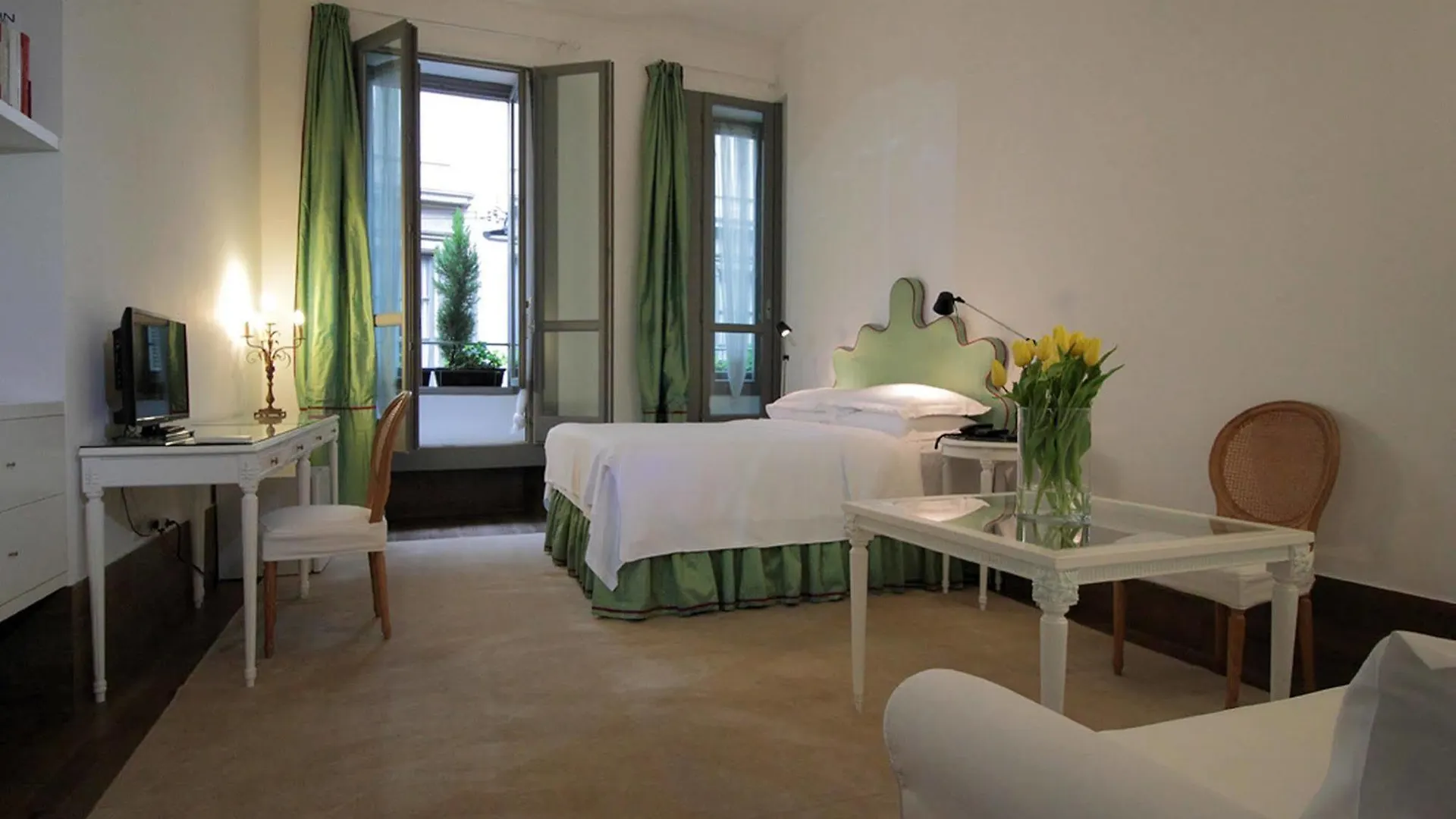Antica Locanda Dei Mercanti Milan Hotel